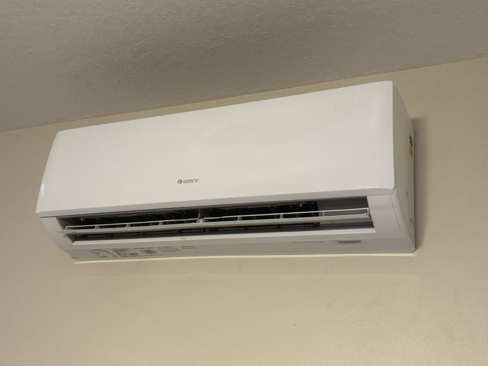 AC technicians working