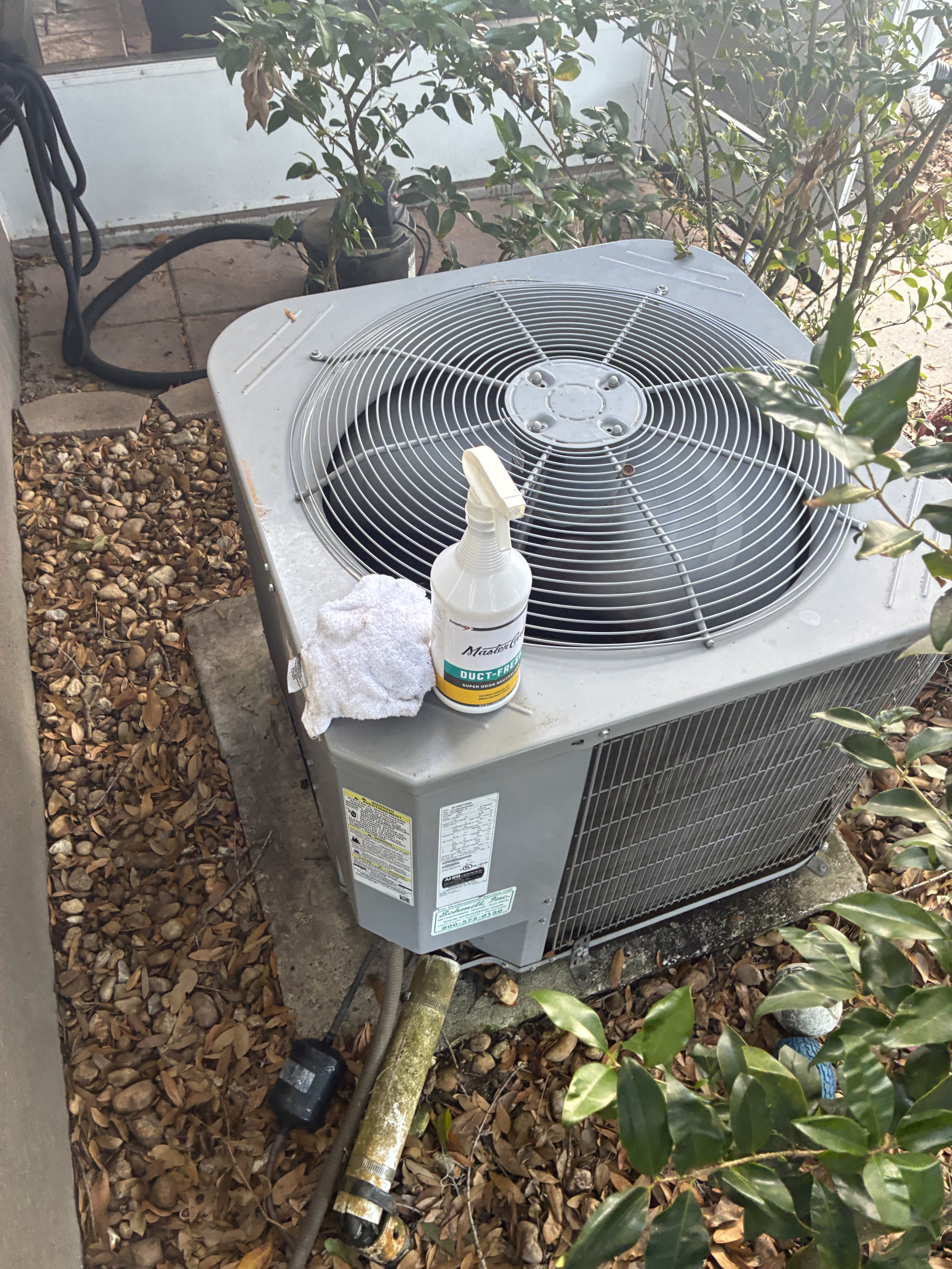 The 2025 Refrigerant Change Explained: What It Means When You Replace Your AC in Florida